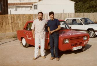 Gato Pérez y Oswaldo Flores con el Seat 124-1800 exMach, 1985